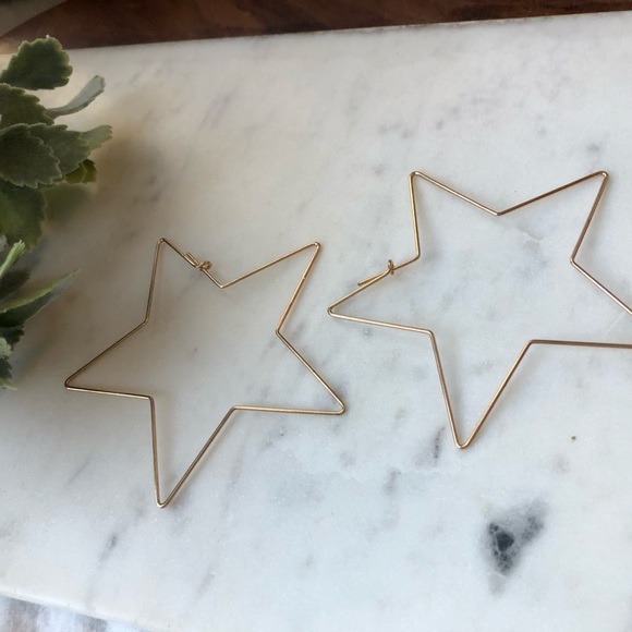 The Arielle - Dainty Statement Star Hoops - Picture 2 of 7